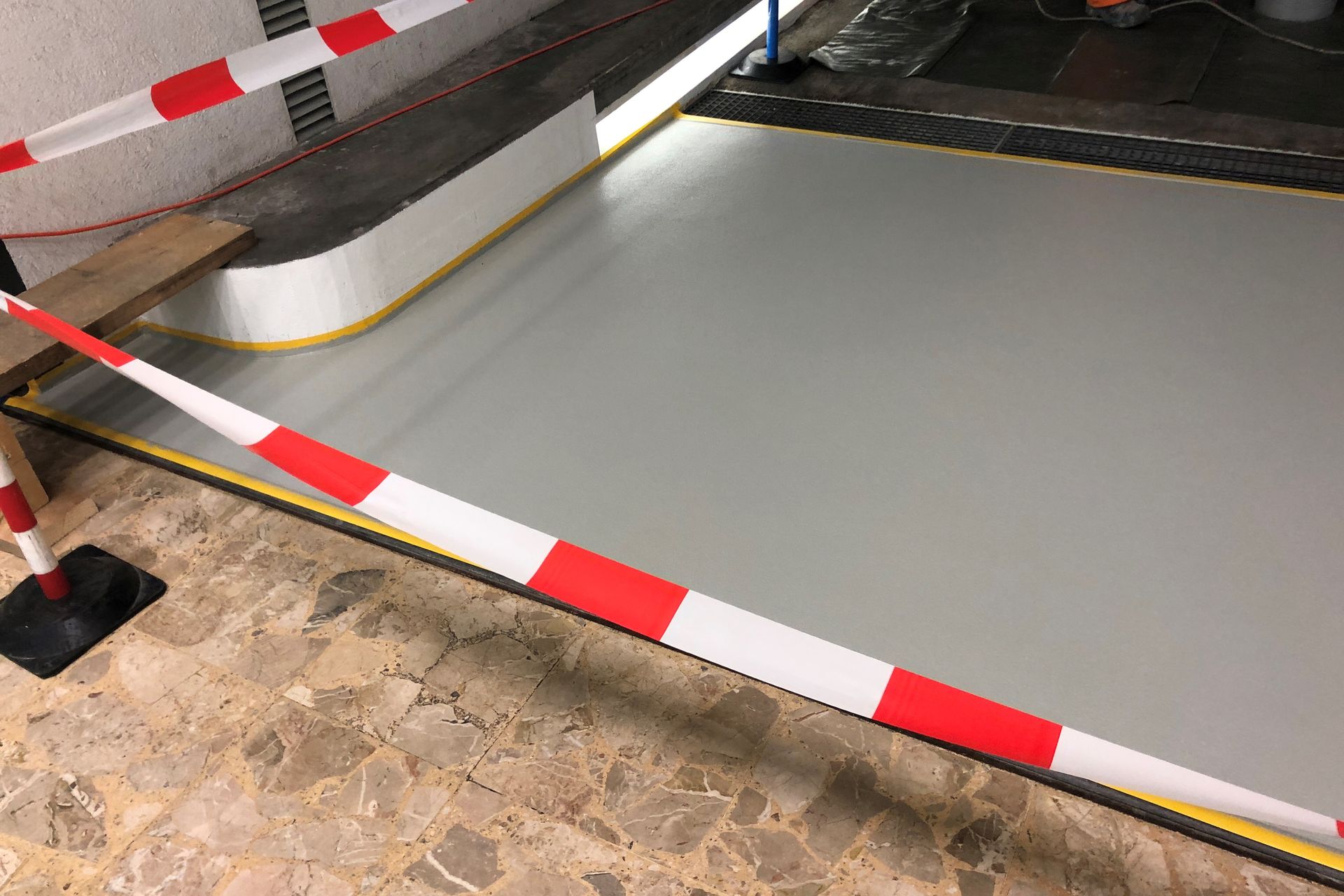 Industriebodenbeläge - Bautas AG – Technik Abdichtung Sanierung